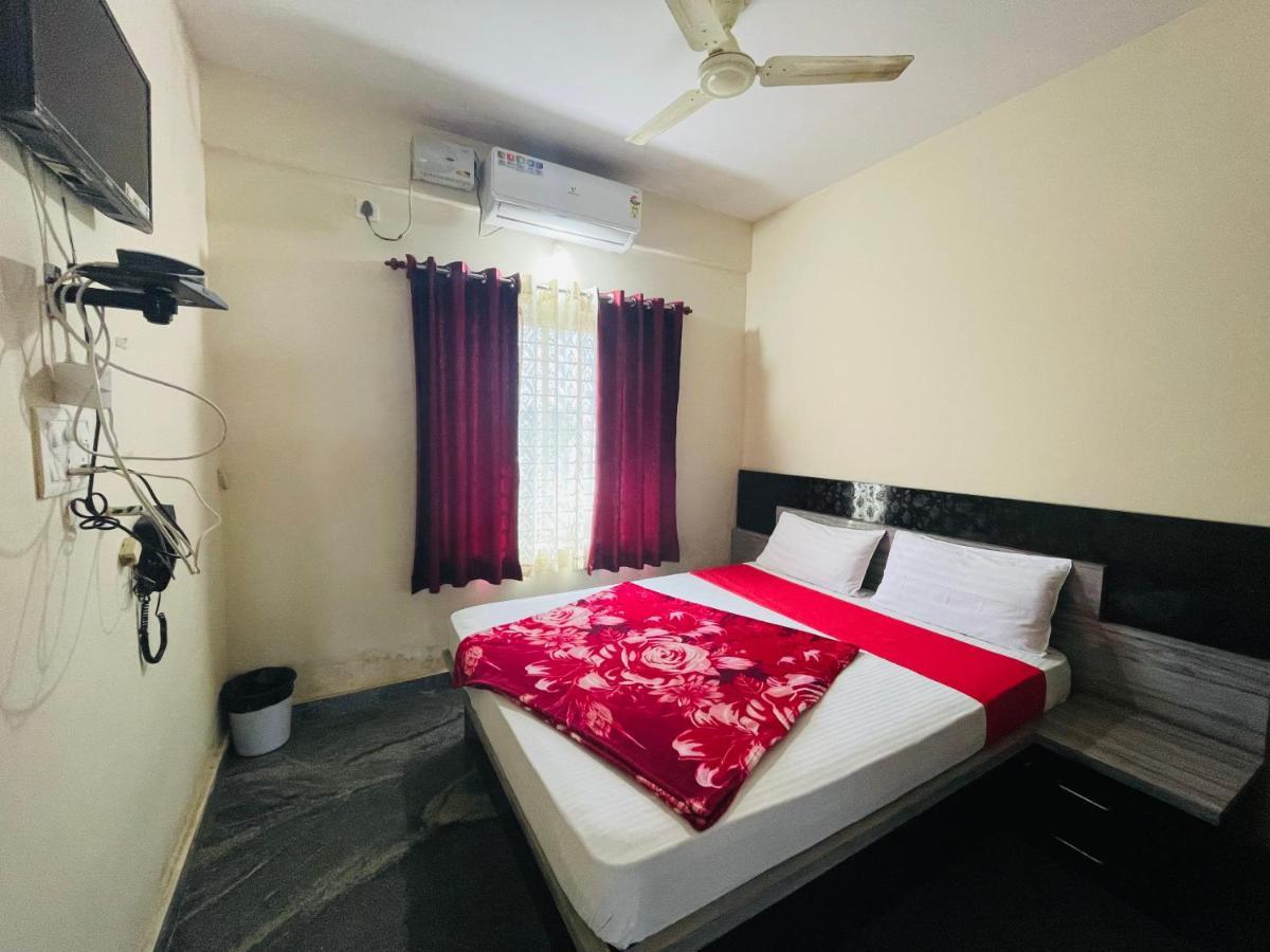 Crown Residency Mysore Exterior foto